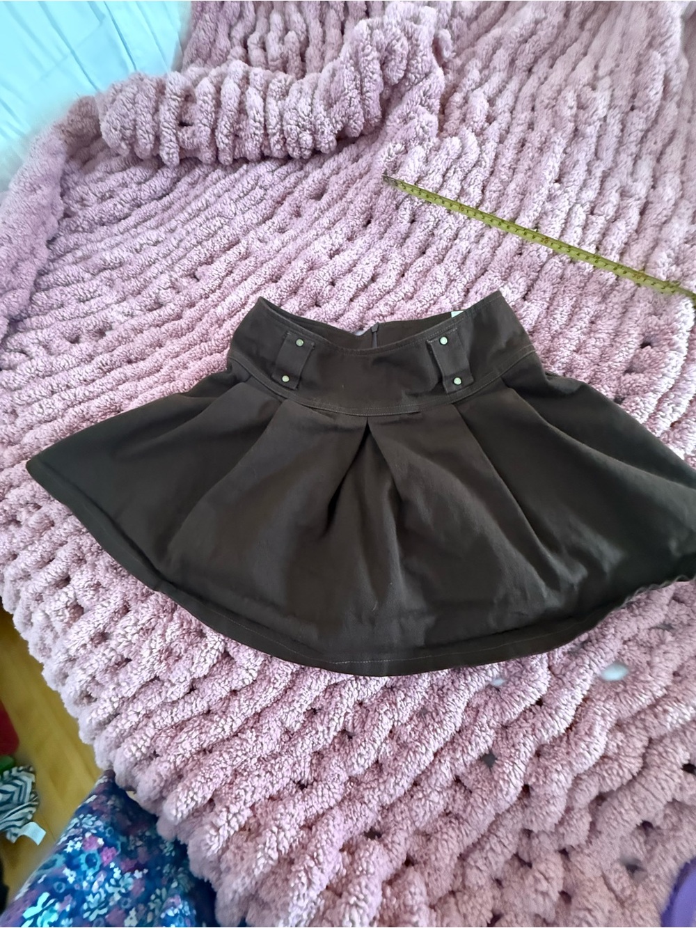Y2K Chocolate Brown Pleated Flared Mini Skirt Low Waist Studded Yoke Small